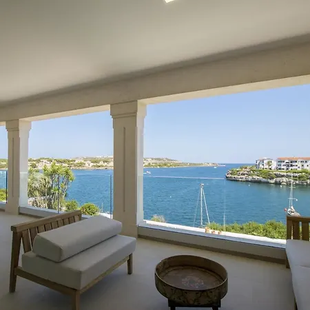 Es Castell Villa *
